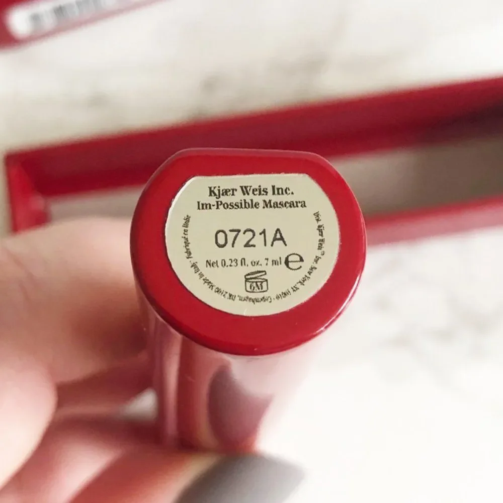 NIB Kjaer Weis Red Iconic Edition Refillable Im-Possible Mascara in Black